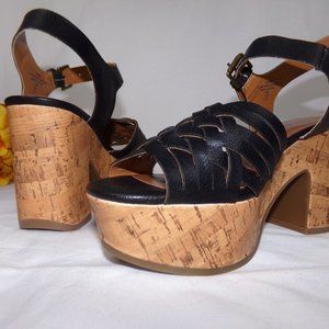 NWOT Indigo Rd Bona Faux Leather Platform Sandals Black Women's Size 8
